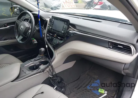 2022 Toyota Camry Se z USA, uszkodzony, nr VIN 4T1T11AK4NU641826